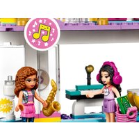 Конструктор LEGO Friends 41450 Торговый центр Хартлейк Сити