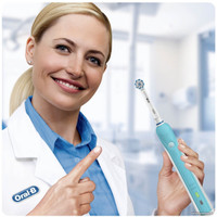 Электрическая зубная щетка Oral-B Pro 770 Cross Action D16.524.U