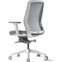 Офисное кресло Bestuhl J1 White Pl (серый) в Витебске