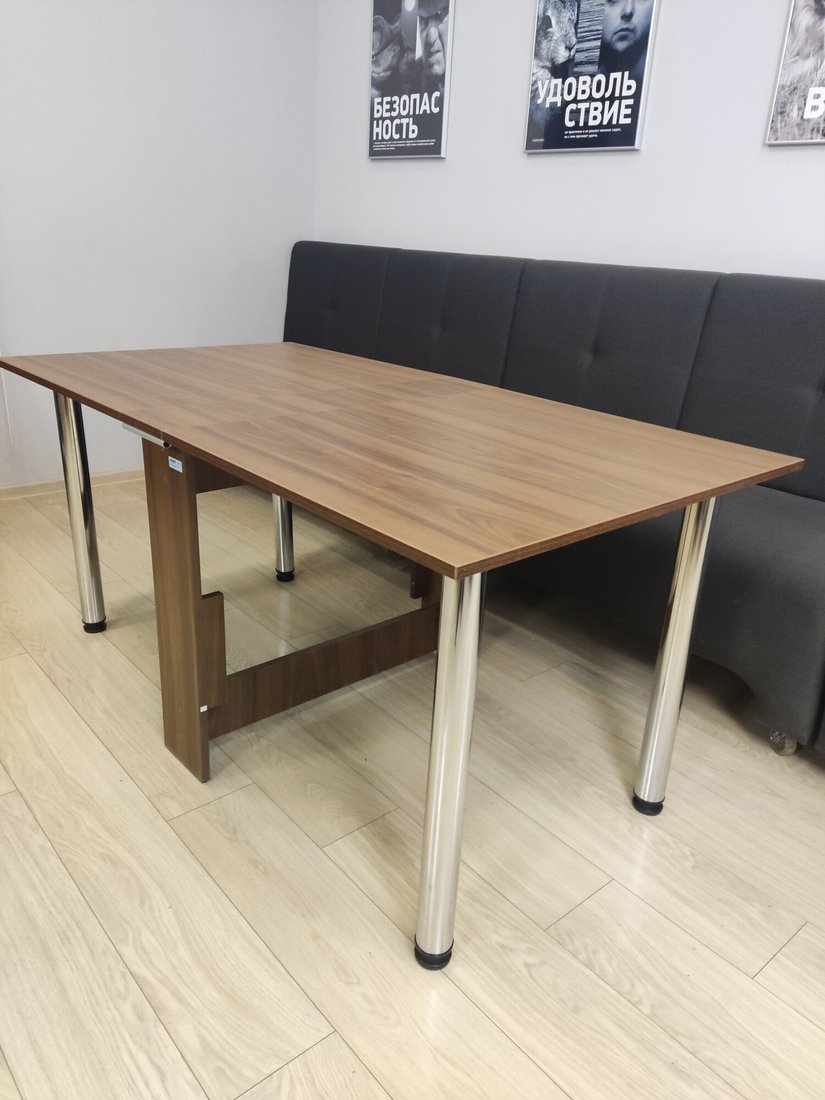 

Стол-книга Stoloff Мечта 1600x850 (орех, опоры вкручиваемые, углы прямые с роликами и ручками)