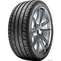 Летние шины Kormoran UHP 225/45R18 95Y