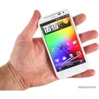 Смартфон HTC Sensation XL