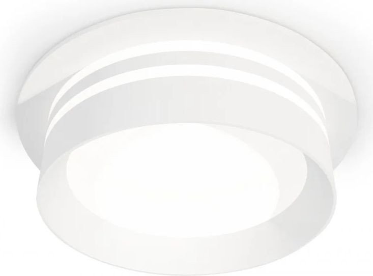 

Точечный светильник Ambrella light Techno spot XC8050021 SWH/FR
