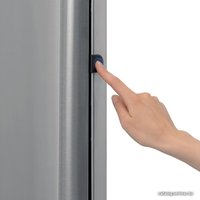 Сушилка для белья Brabantia WallFix с защитным коробом 475924 (стальной матовый)