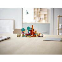 Конструктор LEGO Minecraft 21168 Искаженный лес