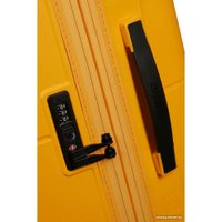 Чемодан-спиннер American Tourister Dashpop Golden Yellow 77 см