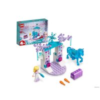 Конструктор LEGO Disney Princess 43209 Ледяная конюшня Эльзы и Нокка