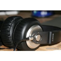 Наушники Sony MDR-XB300