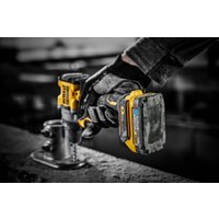 Ударная дрель-шуруповерт DeWalt DCD805E2T (с 2-мя АКБ 1.7 Ач, кейс)