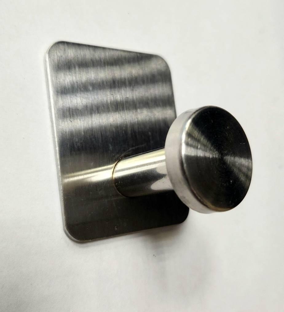 

Крючок мебельный Lemax 3-1 (сталь шлифованная)