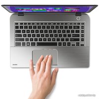 Ноутбук Toshiba Satellite E45t-A4300