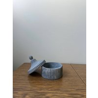 Декоративная шкатулка chaos из гипса (черный)