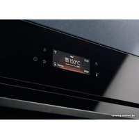 Электрический духовой шкаф Electrolux SteamBoost 800 EOB8S39WZ