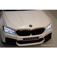 Электромобиль RiverToys BMW M5 A555MP (белый)