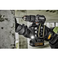 Ударная дрель-шуруповерт DeWalt DCD85ME2GT (с 2-мя АКБ 1.7 Ач, кейс)