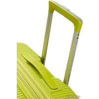 Чемодан-спиннер American Tourister Soundbox Tropical Lime 55 см