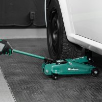 Подкатной домкрат СибрТех 50835 2т (кейс)