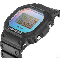 Наручные часы Casio G-Shock DW-5600SR-1E