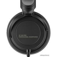 Наушники Beyerdynamic DT 240 PRO