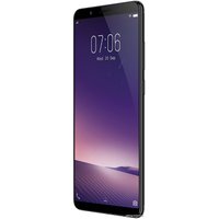 Телефон Vivo V7+ 4GB/64GB (черный)