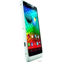 Телефон Motorola RAZR i (XT890)