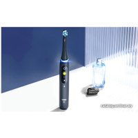 Электрическая зубная щетка Oral-B iO 8n (черный, 2 насадки)