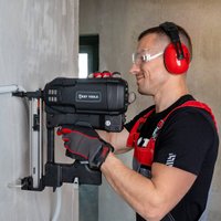 Гвоздезабиватель КВТ GCN-40Y (с 2-мя АКБ, кейс)