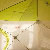 Палатка для зимней рыбалки Медведь Куб-3 зимняя с полом Оксфорд 600 и накидкой