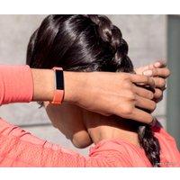 Фитнес-браслет Fitbit Alta HR (коралловый)