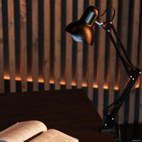 Настольная лампа Uniel TLI-221 UL-00002120