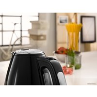 Электрический чайник DeLonghi Active Line KBLA2000.BK
