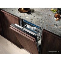 Встраиваемая посудомоечная машина Electrolux EMM23102L