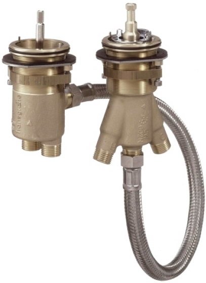 

Смеситель без скрытого механизма Hansgrohe 13550180