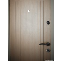 Металлическая дверь ДРД М-вайт в комплектации Кале плюс