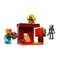Конструктор LEGO Minecraft 21266 Битва за лаву Нижнего мира