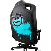 Игровое (геймерское) кресло Knight Outrid Smile (экокожа черный) в Витебске