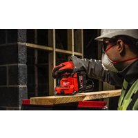 Виброшлифмашина Milwaukee M18 BQSS-502B 4933479967 (с 2-мя АКБ, сумка)