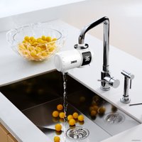 Проточный электрический водонагреватель на кран Zanussi SmartTap Mini