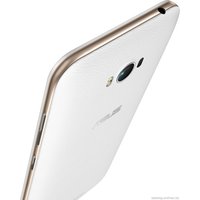 Смартфон ASUS ZenFone Max (2016) 2GB/32GB [ZC550KL] White