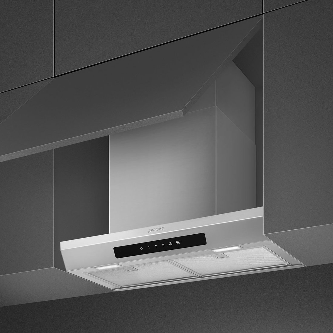 

Кухонная вытяжка Smeg KSGT63X