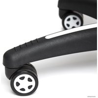 Игровое (геймерское) кресло TetChair Bazuka (серый/белый)