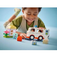 Конструктор LEGO Duplo Скорая помощь и водитель 10447