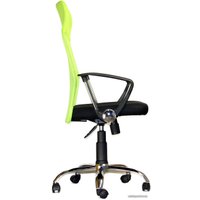 Офисное кресло Деловая обстановка Бета (пластиковые ролики, черный/салатовый)