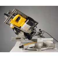 Торцовочная пила DeWalt D27111