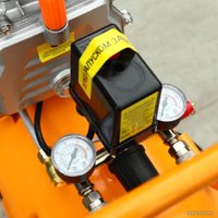 Компрессор Deko DKAC50 018-1111