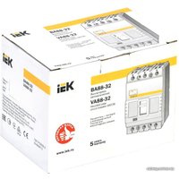 Выключатель автоматический IEK ВА 88-32 100А 3п 25кА SVA10-3-0100