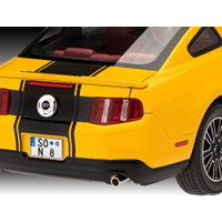 Сборная модель Revell 67046 2010 Ford Mustang GT