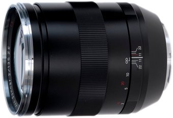 Carl Zeiss Apo Sonnar T* 2/135 ZE