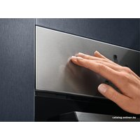 Электрический духовой шкаф Electrolux EZC2430EOX