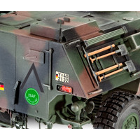 Сборная модель Revell 03256 Бронетранспортер TPz 1 Fuchs A4